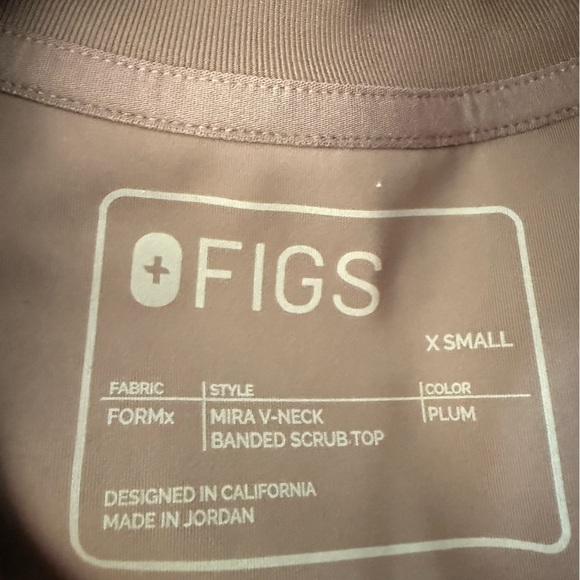 Figs V-Neck Scrub Top -Plum - Picture 11 of 12